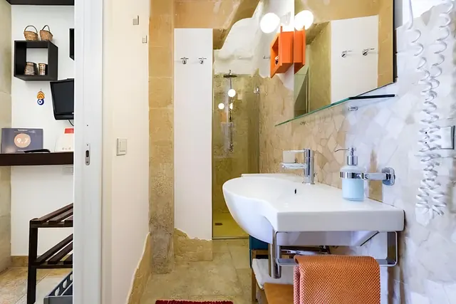 Suite Psema, camera Alithia, bagno privato – Le Dimore di Hanqorias, Muro Leccese